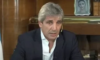 Caputo defiende a Milei y descarta acusaciones de corrupción. “Pongo las manos en el fuego y voy a la guerra”