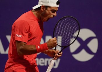 Cerúndolo aplastó a Zverev, se clasificó a la semifinal del Argentina Open e hizo historia
