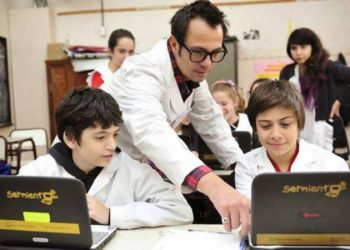 Confirmado: el Gobierno porteño entregará tablets y netbooks gratis: ¿cuáles son los requisitos y dónde anotarse?