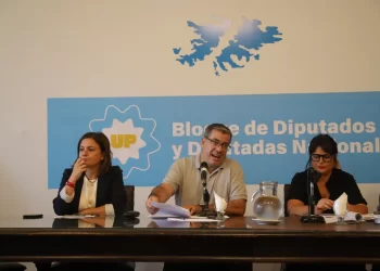 Criptogate: Unión por la Patria formalizó el pedido de juicio político a Milei