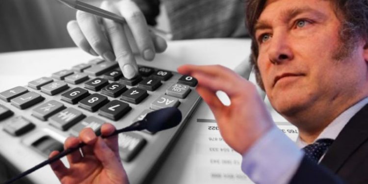 Cuántos impuestos aumentó, bajó o eliminó Milei desde su llegada al poder