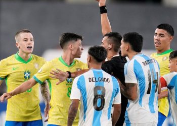 Definición caliente del Sudamericano: Argentina y Brasil, a sorteo para decidir quién juega el último turno
