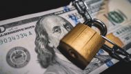 El dólar en modo pausa a la espera de un acuerdo con el FMI en marzo