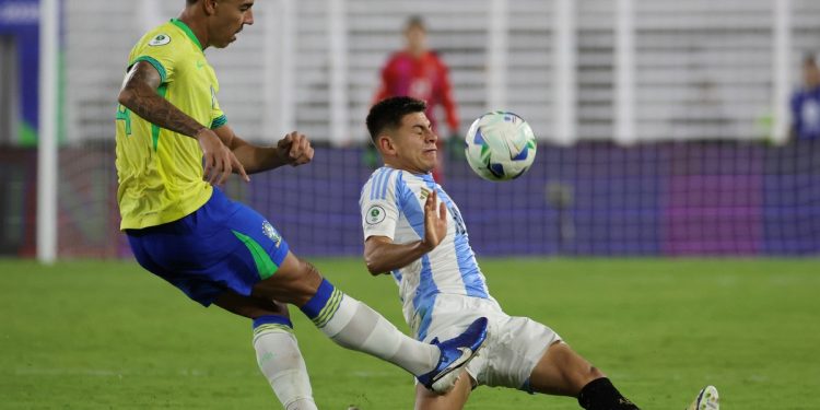 El Diablito Echeverri: del torneo consagratorio a la preocupación por su lesión