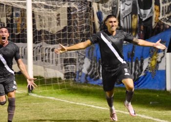 El Estudiantes de Montenegro le ganó sobre la hora a Chaco For Ever