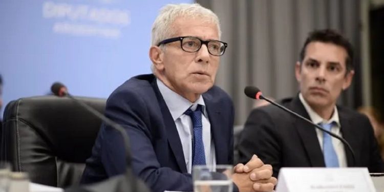 El Gobierno atribuye los incendios en la Patagonia a “terroristas disfrazados de mapuches”