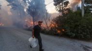 Los incendios en la Patagonia ya afectan a hoteleros y complican el fin de la temporada de verano
