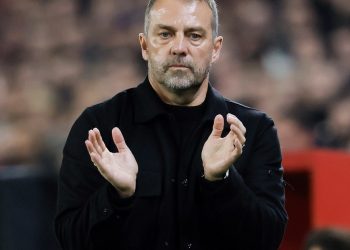 El premio del entrenador de Barcelona a sus jugadores, pero con una picante advertencia: “No hagan cosas estúpidas”