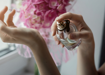 El secreto para que el perfume dure todo el día y no tengas que ponerte un montón de fragancia