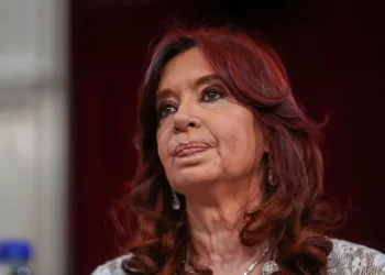 Cristina Kirchner cobraba fabuloso plus de ANSES por zona austral, viviendo en CABA. Fue denunciada penalmente
