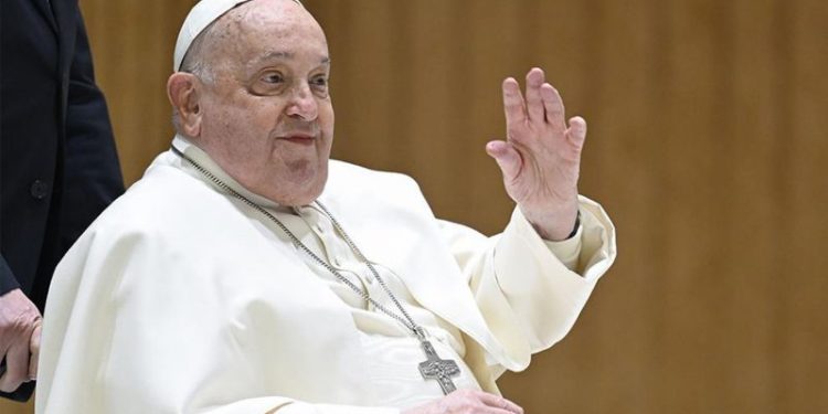El Vaticano dio un nuevo parte médico sobre Francisco: qué dice