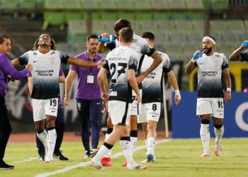 Empate del Corinthians de Ramón Díaz en su debut en la Libertadores