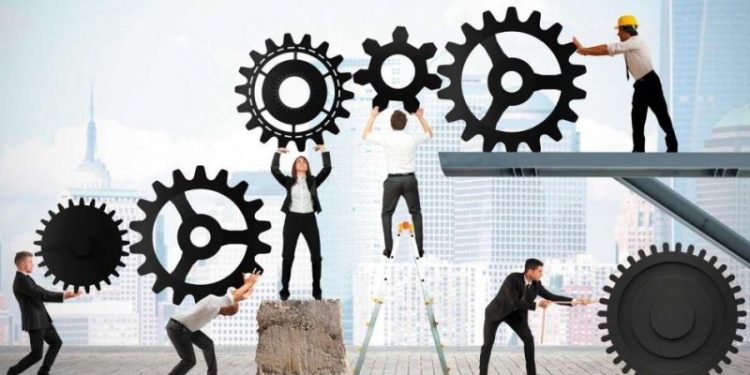 Escalera de la responsabilidad: cómo reconstruirla desde el primer peldaño en las empresas y equipos