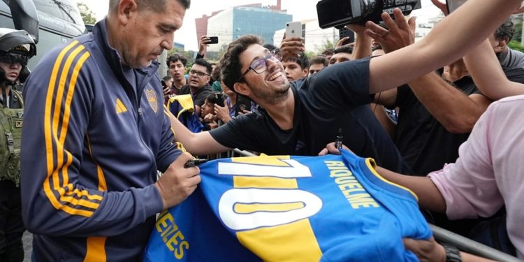 Esta vez, el reto de Riquelme era inevitable