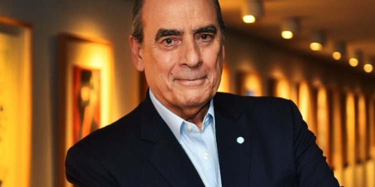 Guillermo Francos descriptivo con las publicaciones de la abuela de Elena, Cristina Kirchner: “Son textos largos que aburren”