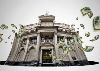 Hay u$s 4000 millones menos en el BCRA: qué explica el drenaje de dólares