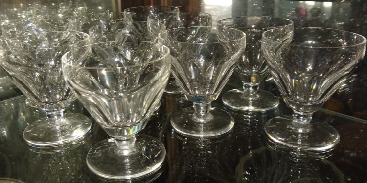 El caso $LIBRA sacude el cristalero y mella una cara copa al gobierno de Javier Milei