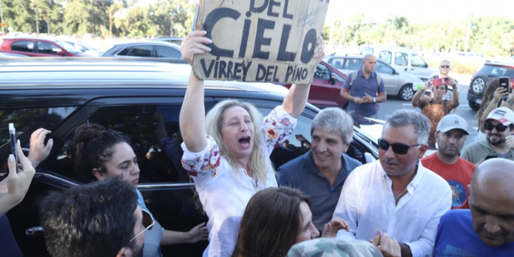 Karina Milei y Luis Caputo encabezaron un acto en CABA tras el escándalo por $LIBRA