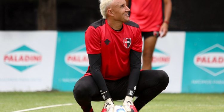 Keylor Navas, convocado por primera vez en Newell’s y con chances de debutar vs. Aldosivi