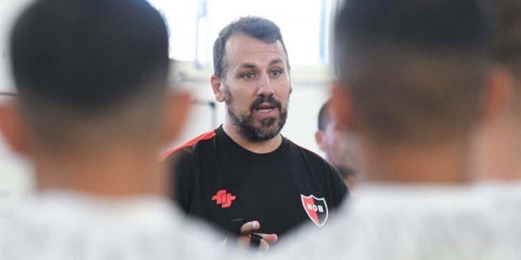 La curiosa primera lista de convocados del Ogro Fabbiani en Newell’s