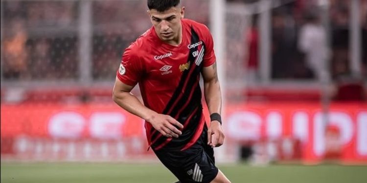 La decisión de Athletico Paranaense que acerca a Esquivel a River