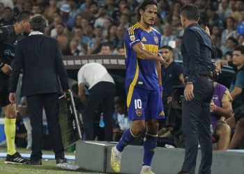 La fuerte autocrítica de Cavani tras la derrota de Boca con Racing: “Nos afectó la parte física, no estuvimos a la altura”