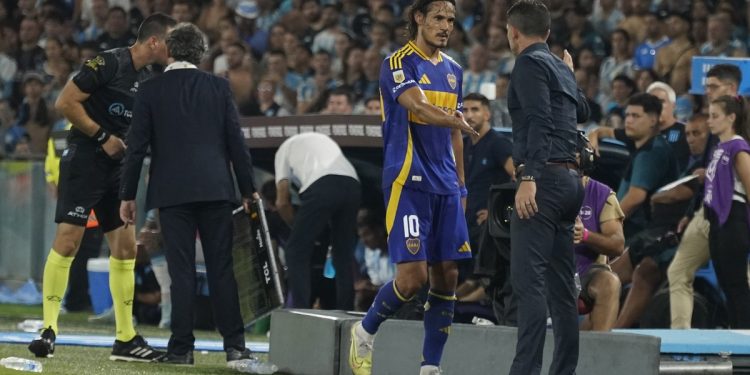 La fuerte autocrítica de Cavani tras la derrota de Boca con Racing: “Nos afectó la parte física, no estuvimos a la altura”