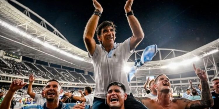 La leyenda Costas en Racing: los hitos del campeón de la Recopa, su construcción de equipo y las marcas históricas