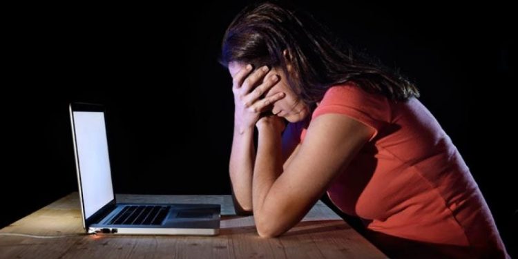 Las estructuras esclerotizadas escolares y la violencia digital