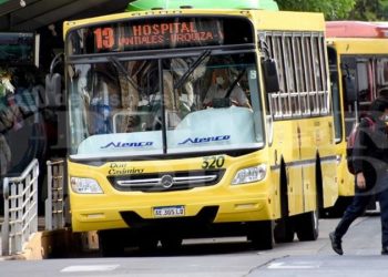 Levantaron el paro de colectivos previsto para el domingo en Provincia de Buenos Aires