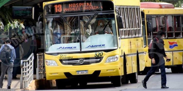 Levantaron el paro de colectivos previsto para el domingo en Provincia de Buenos Aires