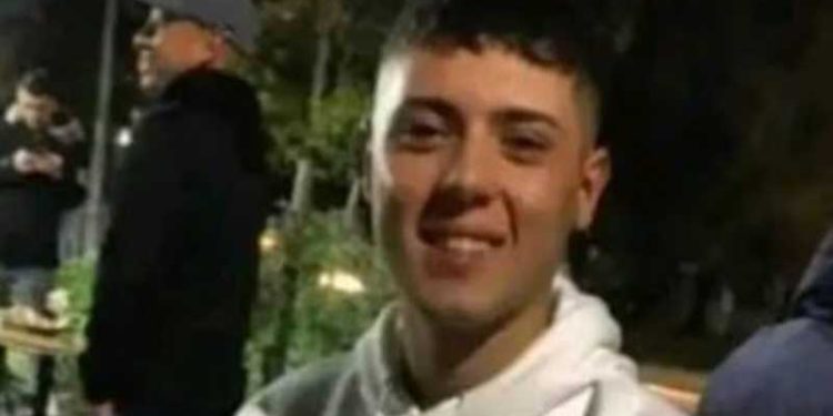 Gobierno instituyó la distinción “Al Valor del Ciudadano” y entregó la primera medalla a Lucas Aguilar, quien fue asesinado al intentar evitar un asalto