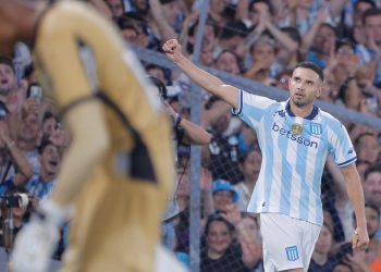 Maravilla Martínez entró en un podio histórico de Racing y avisó: “Esto no terminó”