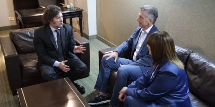 Mauricio Macri apuró a Milei para que privatice las empresas estatales: “Pasó un año y pico y no cerramos ninguna”