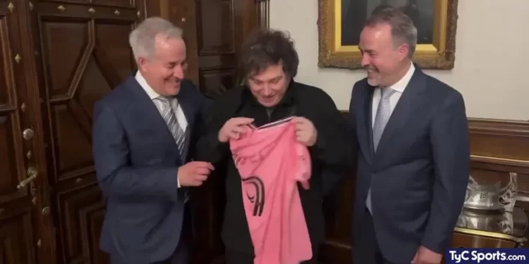 El Presidente Milei le respondió al almacenero frustrado Brancatelli, en defensa del ídolo Messi