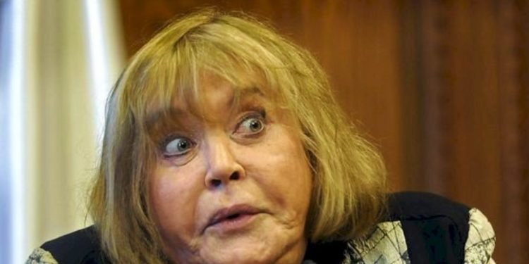 Cripto-Escándalo: La Jueza Servini toma las denuncias contra Milei, quien romperá el silencio esta noche en…