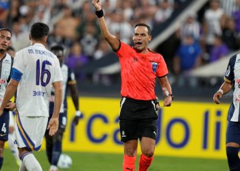 Otro ataque desde Perú: “A la Conmebol le conviene que Boca siempre esté presente”