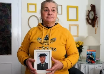 Francisca Gómez , madre de uno de los guardias civiles de Barbate: «Sánchez no se dignó a darme el pésame, como sí hizo a la familia de un etarra»