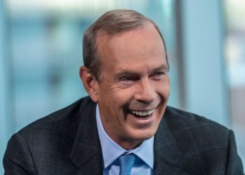 Para el jefe mundial de Chevron, Milei es un “reformador”, con “una agenda seria”