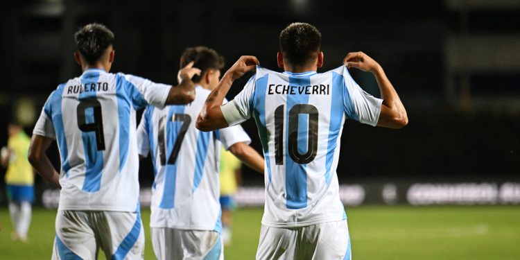 Partidos de hoy, martes 4 de febrero: horario y cómo ver fútbol en vivo