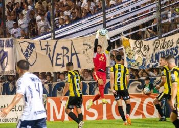 Quilmes cerró una semana caliente con un tibio empate