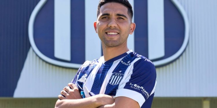 Regreso oficial: Bebelo Reynoso fue presentado en Talleres