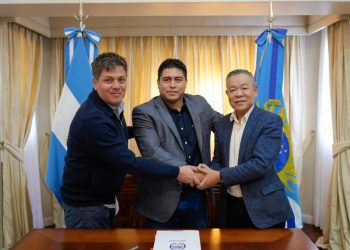 Sin fondos de Nación, Santa Cruz mira a China para cerrar un acuerdo estratégico