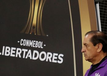 Sufrió, pero el Corinthians de Ramón Díaz avanzó en la Libertadores
