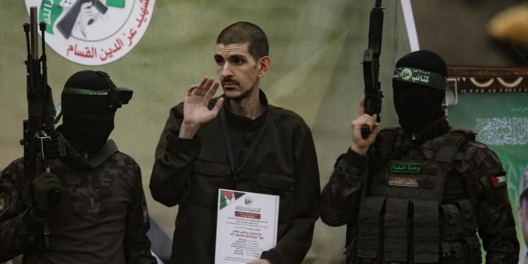 Tregua con Israel: Hamas liberó a tres rehenes en el quinto intercambio