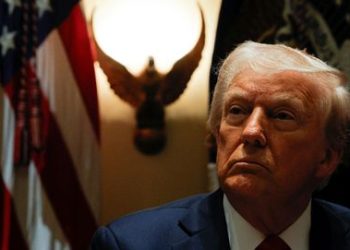 Trump afirma que los aranceles a China aumentarán al 20% el 4 de marzo