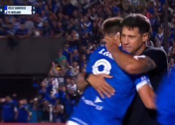 Video: el abrazo de Braian Romero con Sebastián Domínguez luego del gol