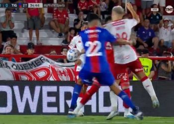 Video: el insólito penal que le cobraron a Tigre