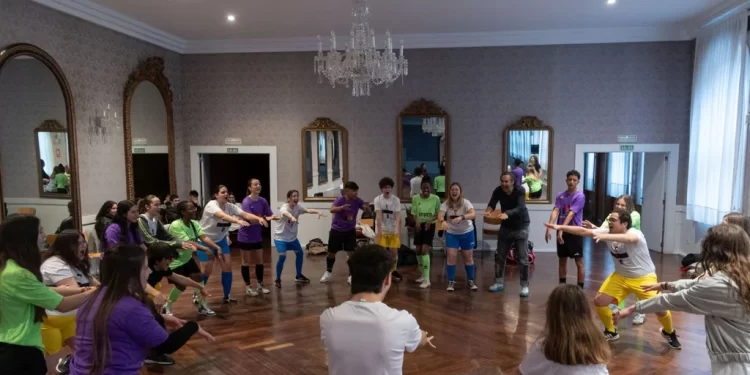 Arriba el telón: educar desde las artes escénicas