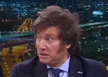 Milei se enojo con los periodistas y tiro algunas indirectas: “Basuras”, “empobrecedores” y “operadores”, “sugirió”